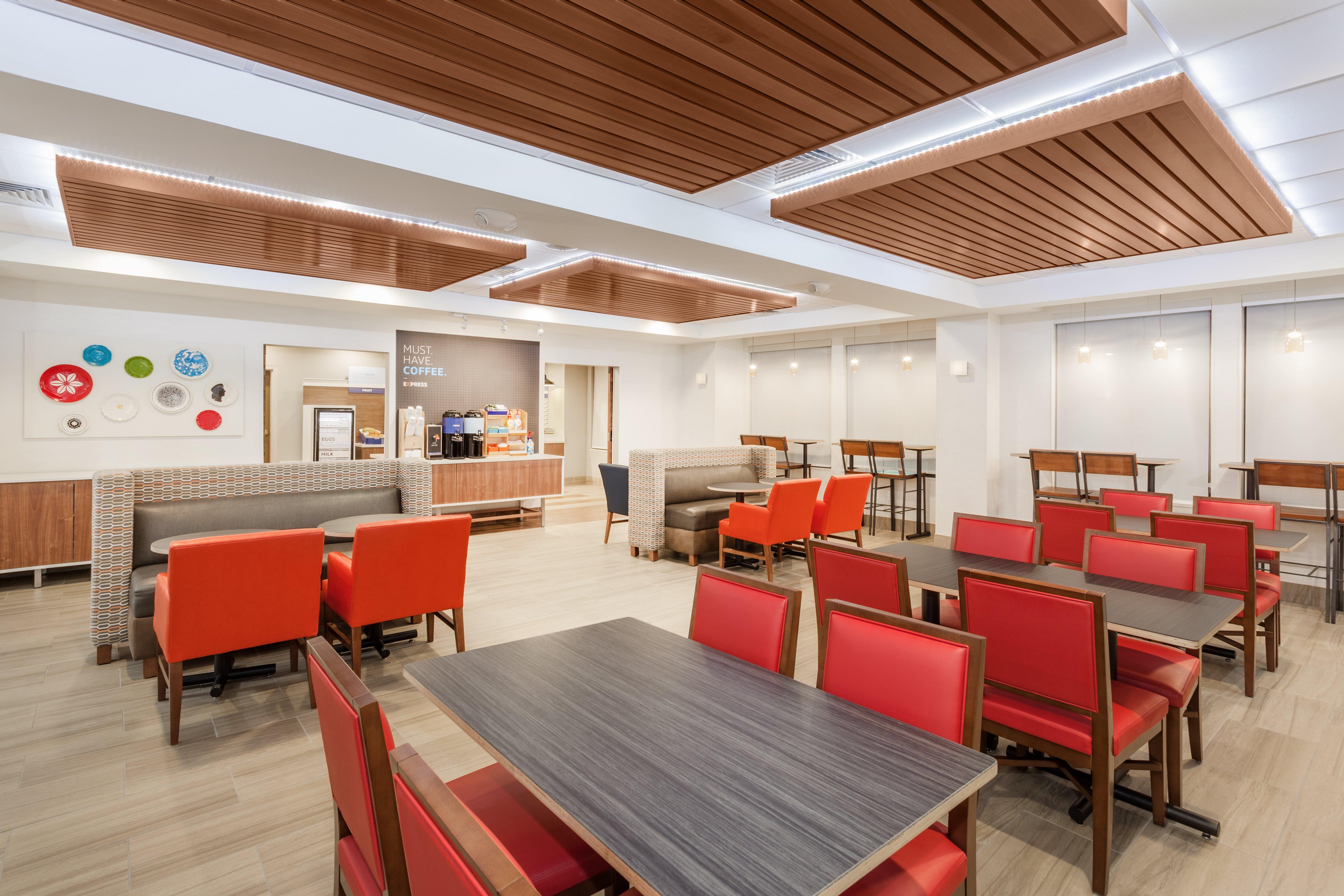 Holiday Inn Express & Suites Tilton By Ihg Buitenkant foto