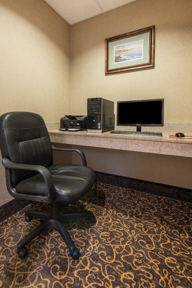 Holiday Inn Express & Suites Tilton By Ihg Buitenkant foto